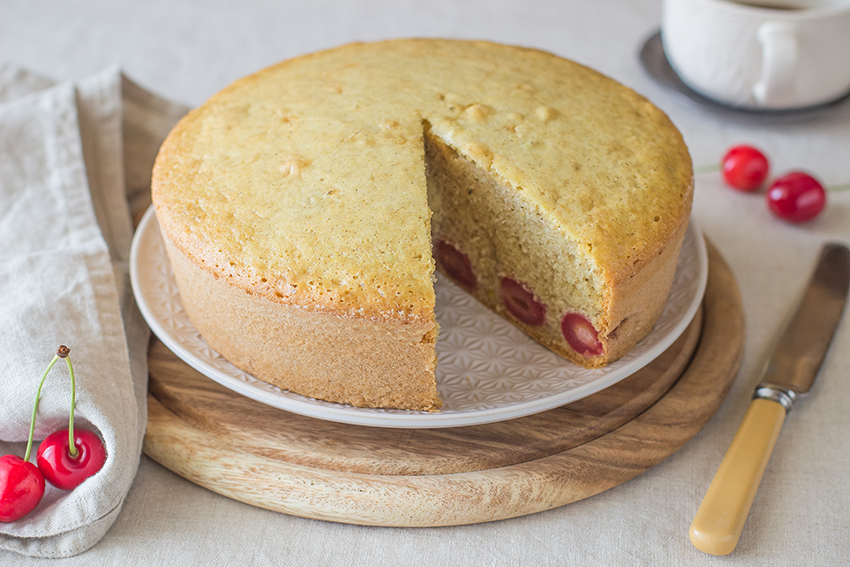 Torta al grano saraceno e ciliegie