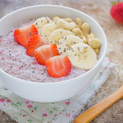 Pudding di semi di chia alle fragole