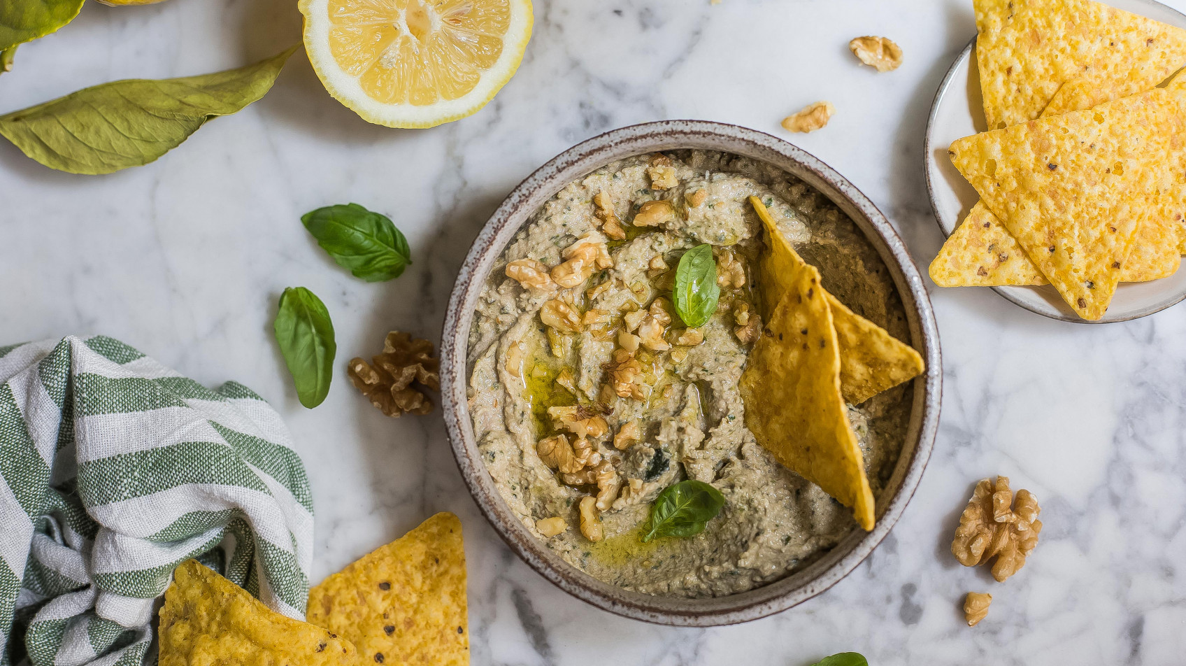 Crema di zucchine, noci e tahina