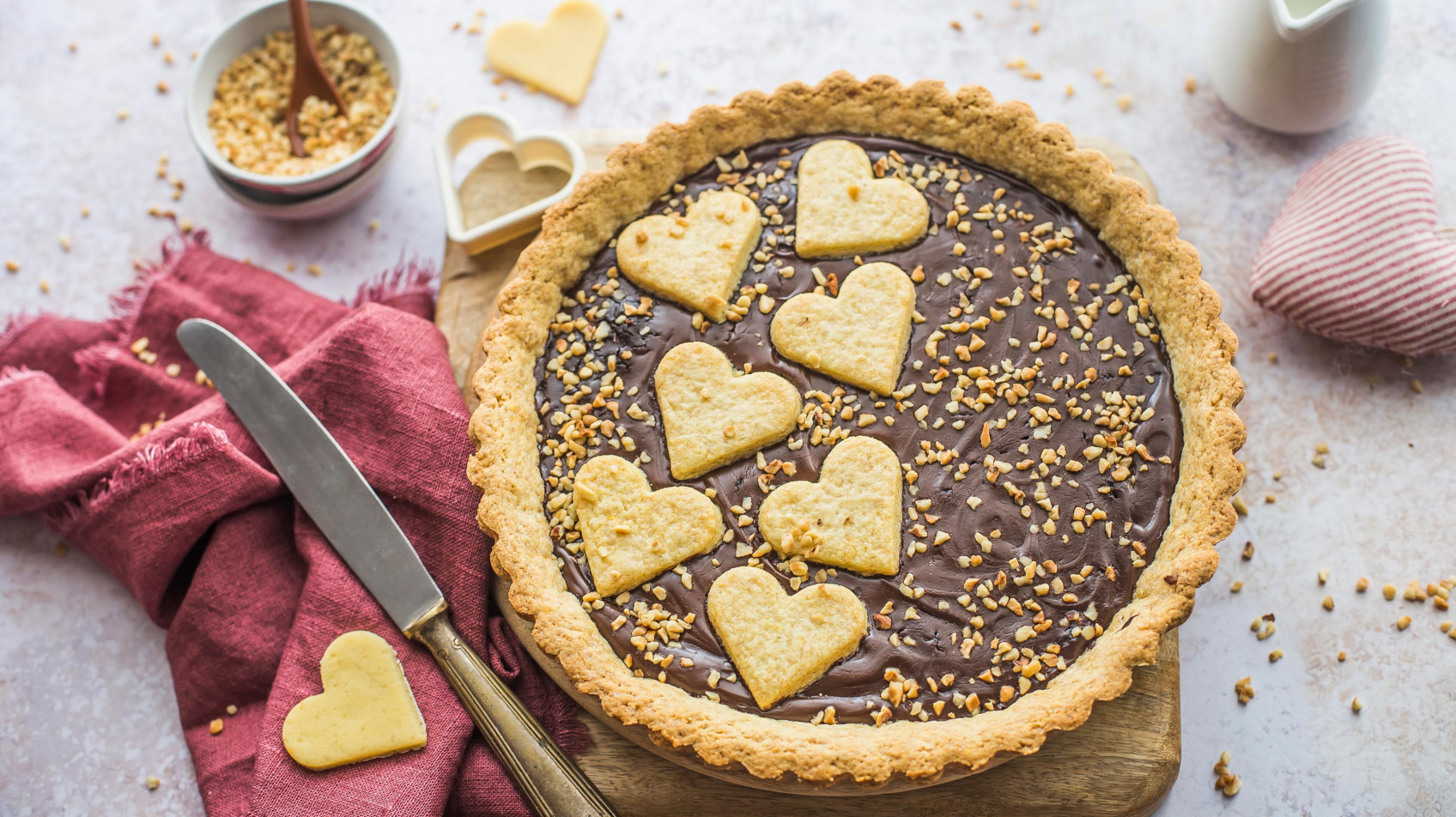 Crostata con crema di cacao e nocciole senza glutine